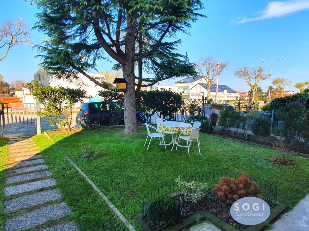 Casa Sbrindoli Apartment Лидо ди Йезоло Екстериор снимка